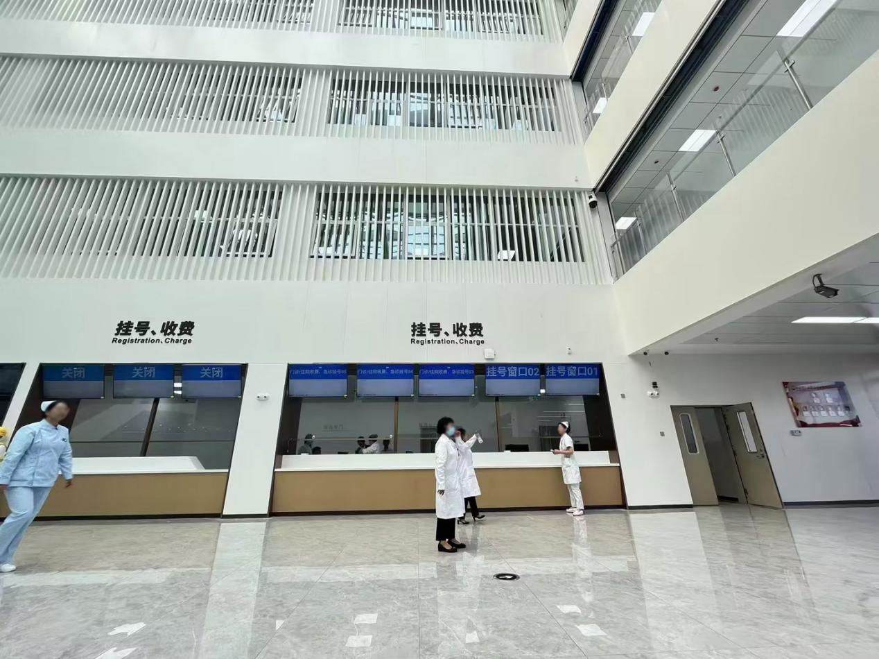 点亮边陲健全灯塔：YY易游官网科技为德宏州人民医院西院区注入“智慧基因”